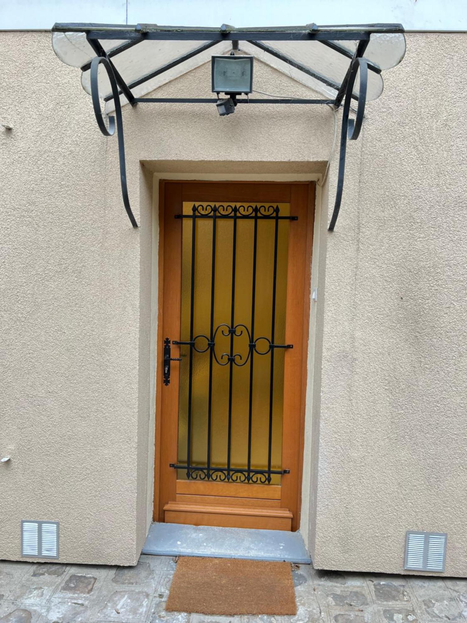 Charming House 2Br, 100M To Rer B Laplace Station อาร์เคยล์ ภายนอก รูปภาพ